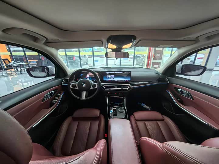 BMW i3, 2024 — фото 8 из 9