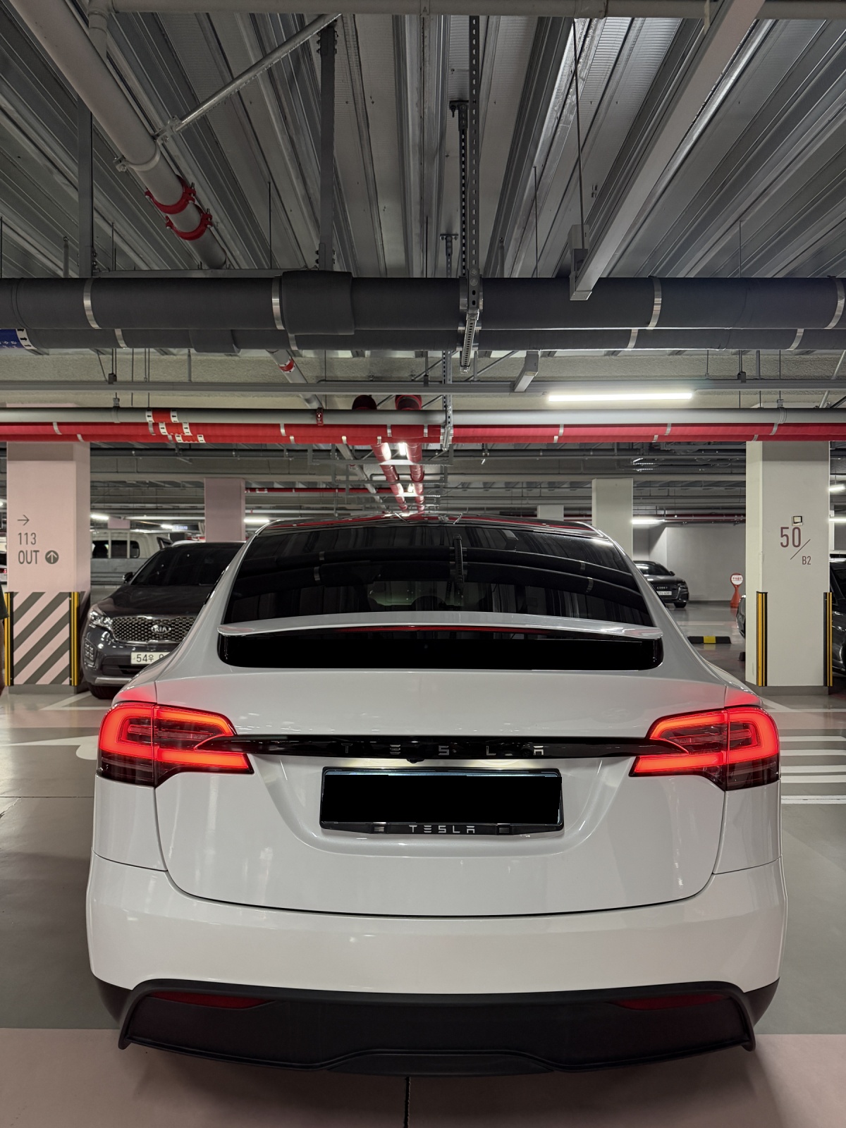 Tesla Model X, 2023 — фото 2 из 11