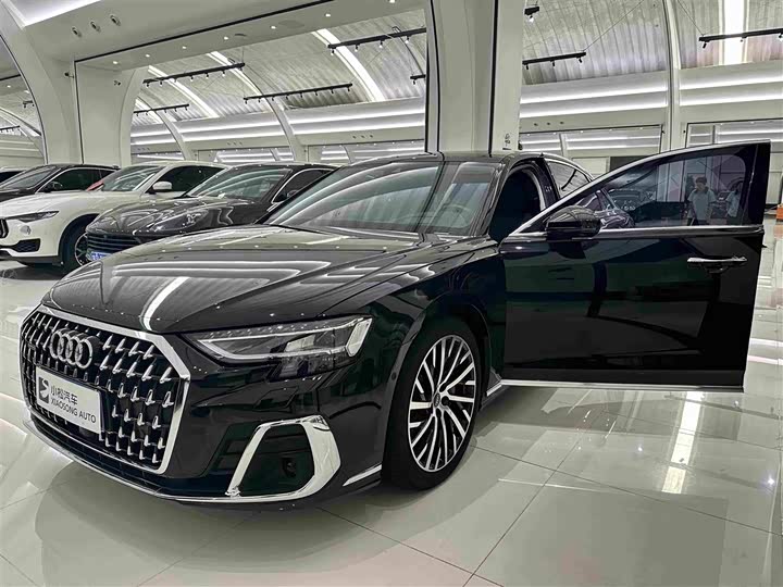 Audi A8, 2023 — фото 5 из 9