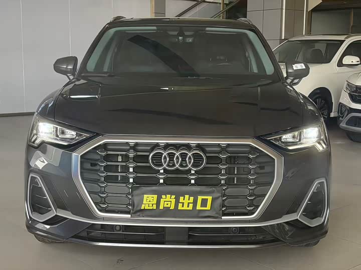 Audi Q3, 2023 — фото 2 из 9