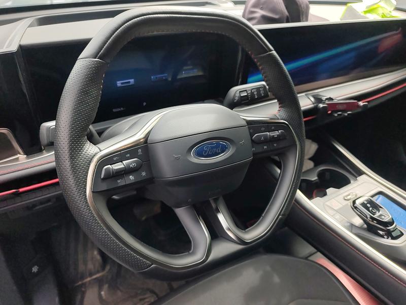 Ford Edge, 2023 — фото 7 из 12