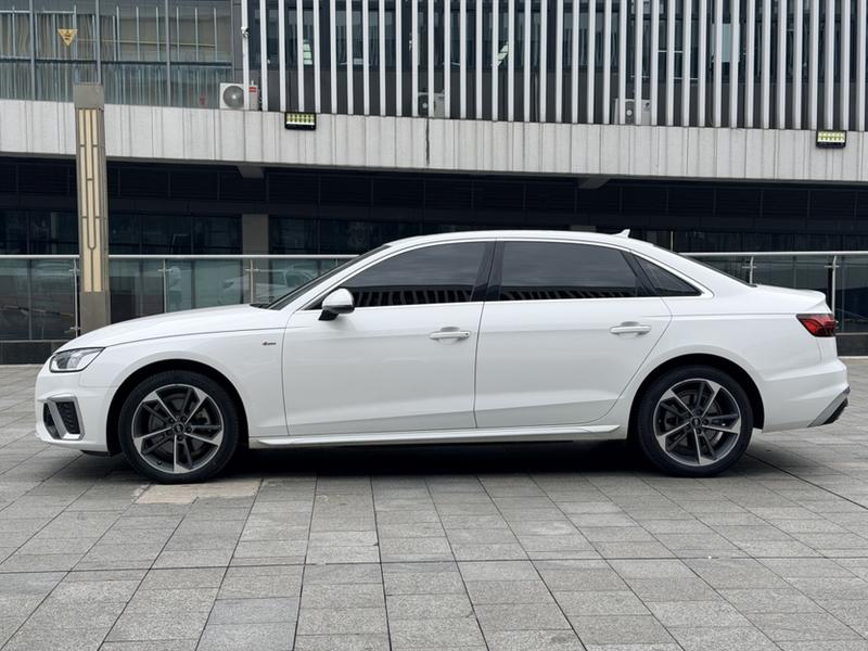 Audi A4L, 2022 — фото 4 из 12
