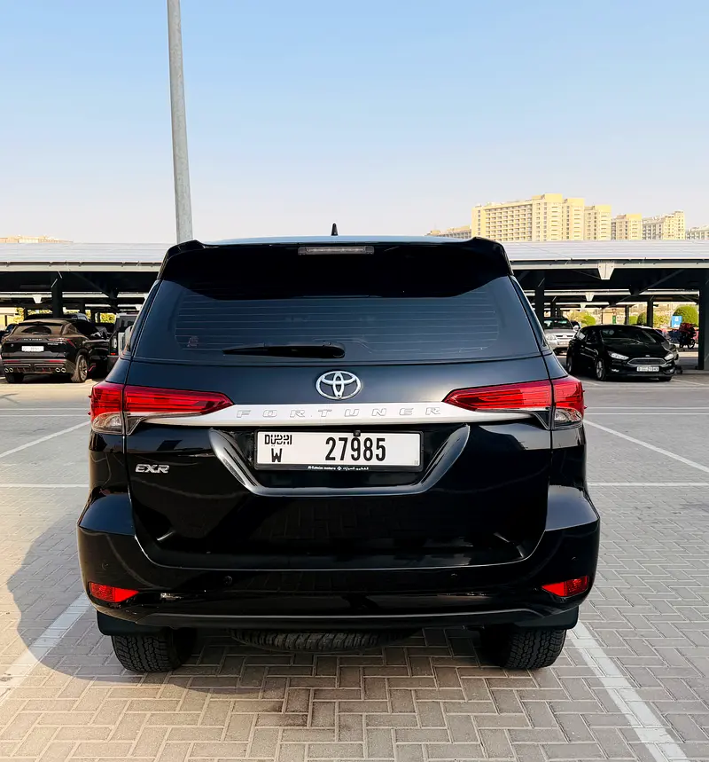 Toyota Fortuner, 2025 — фото 6 из 10