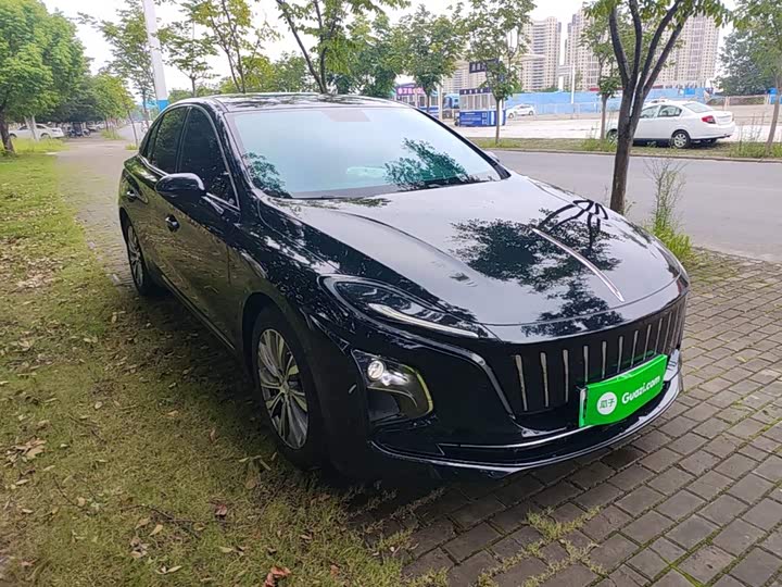 Hongqi E-QM5, 2023 — фото 4 из 9