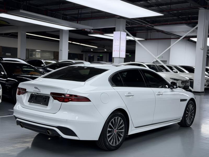 Jaguar XE L, 2022 — фото 6 из 12