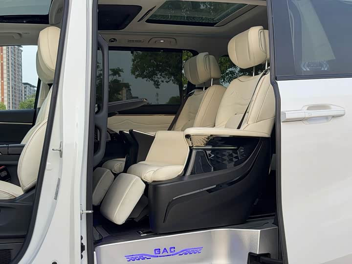 GAC Trumpchi E9, 2024 — фото 8 из 9