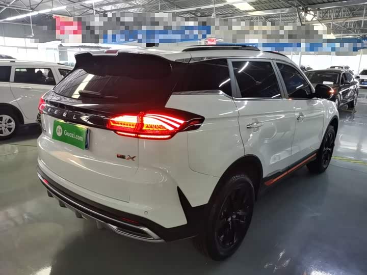 Geely Atlas, 2022 — фото 7 из 9