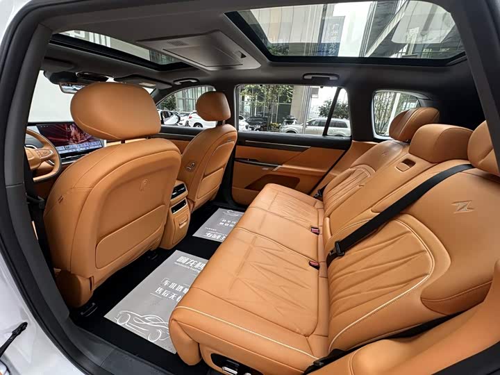 Dongfeng Yipai eπ 008, 2024 — фото 7 из 9