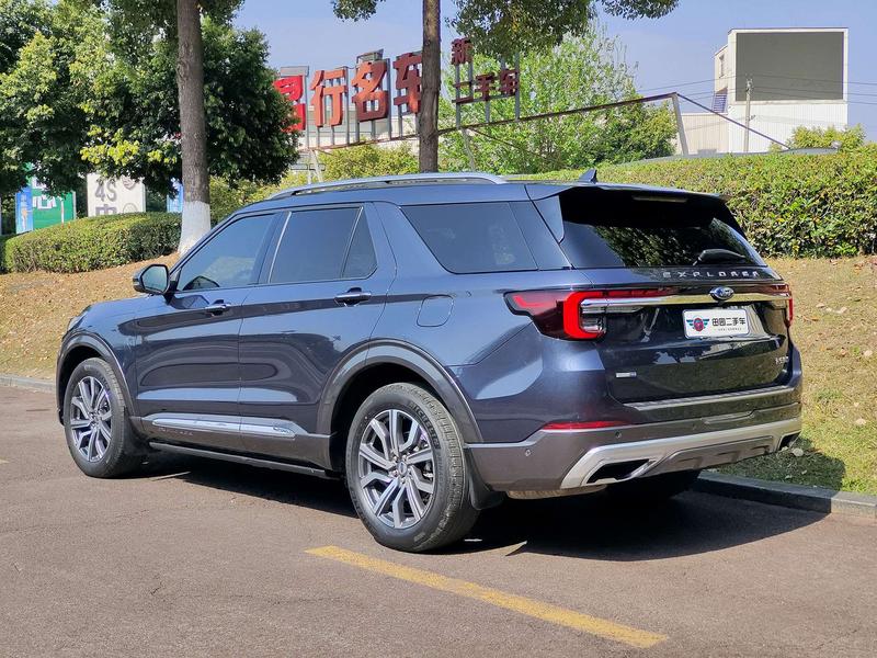 Ford Explorer, 2022 — фото 4 из 10