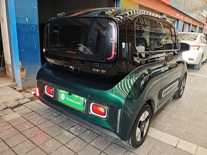 Baojun KiWi EV, 2022 — фото 7 из 9