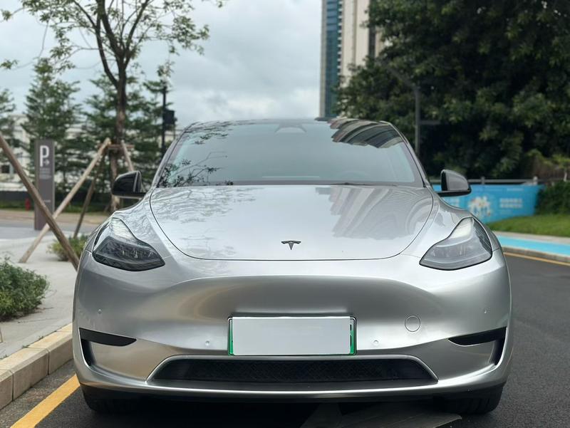 Tesla Model Y, 2023 — фото 2 из 10