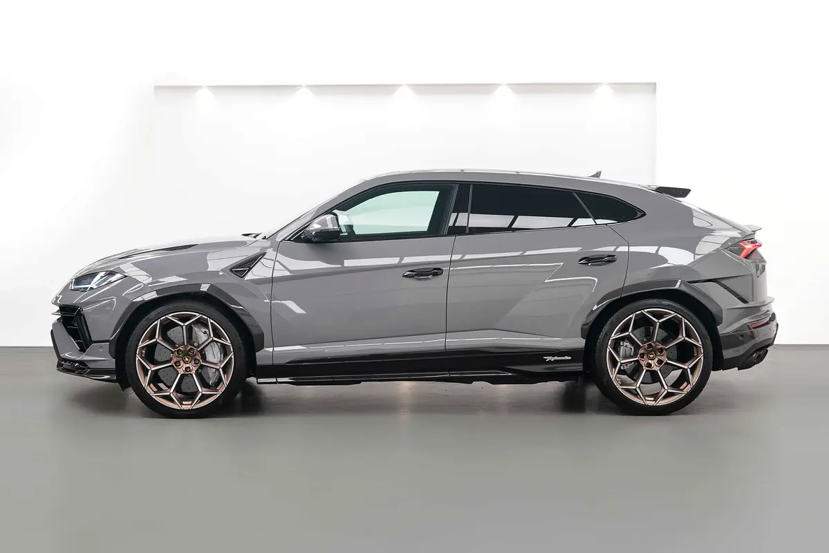 Lamborghini Urus, 2024 — фото 2 из 10