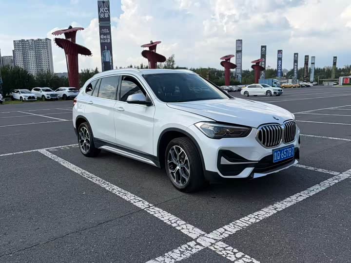BMW X1, 2022 — фото 3 из 9