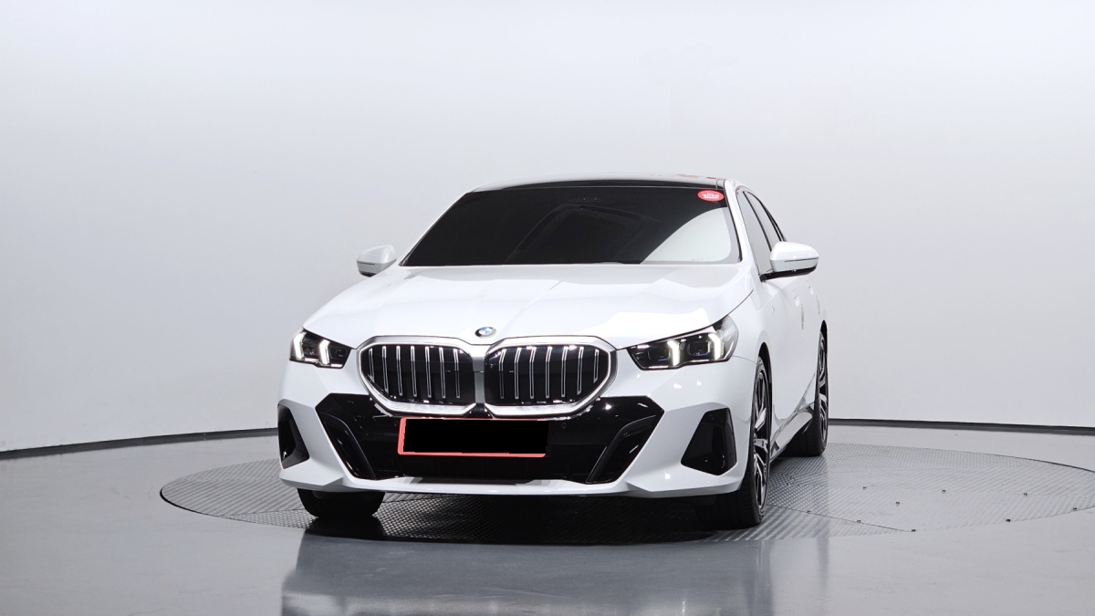 BMW 5 Series, 2024 — фото 3 из 12