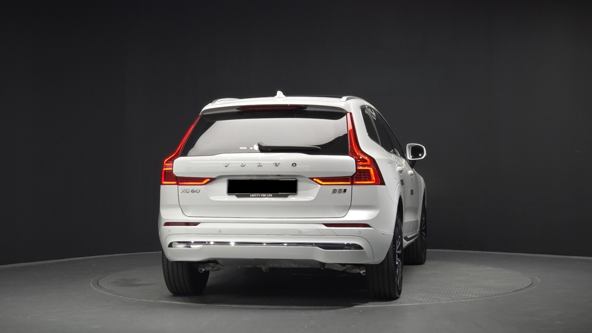 Volvo XC60, 2024 — фото 4 из 12