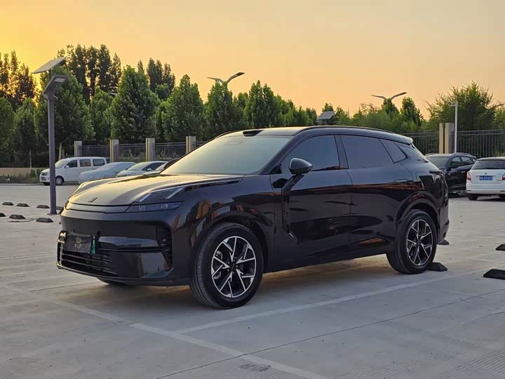 Lynk & Co 08 EM-P Hybrid, 2025 — купить в Чебоксарах под ключ