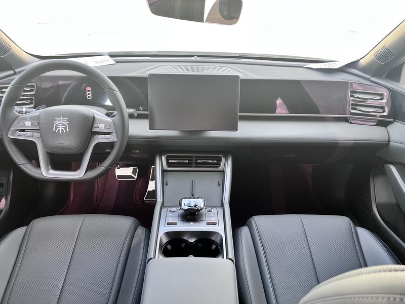 BYD Qin L, 2025 — фото 8 из 11