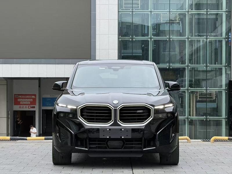 BMW XM, 2024 — фото 2 из 12