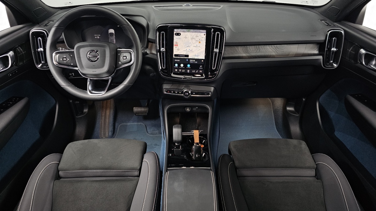 Volvo C40, 2022 — фото 7 из 12