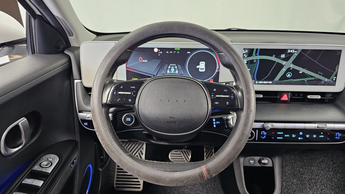 Hyundai Ioniq 5, 2021 — фото 12 из 12