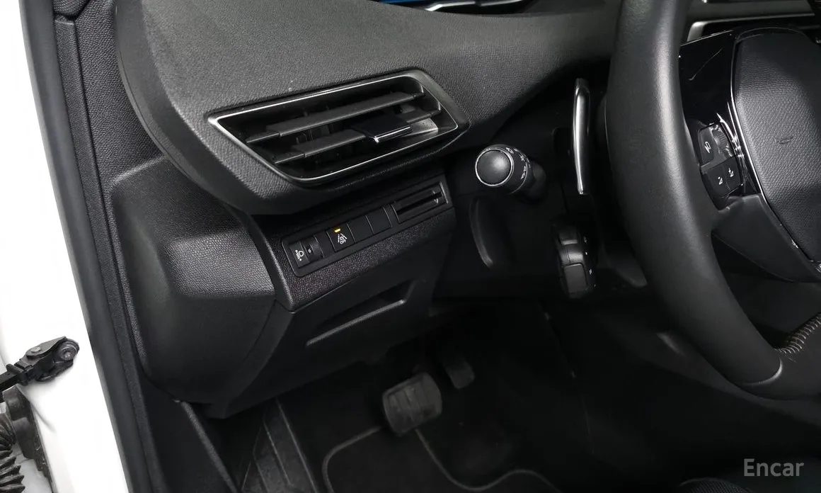 Peugeot 3008, 2024 — фото 11 из 12