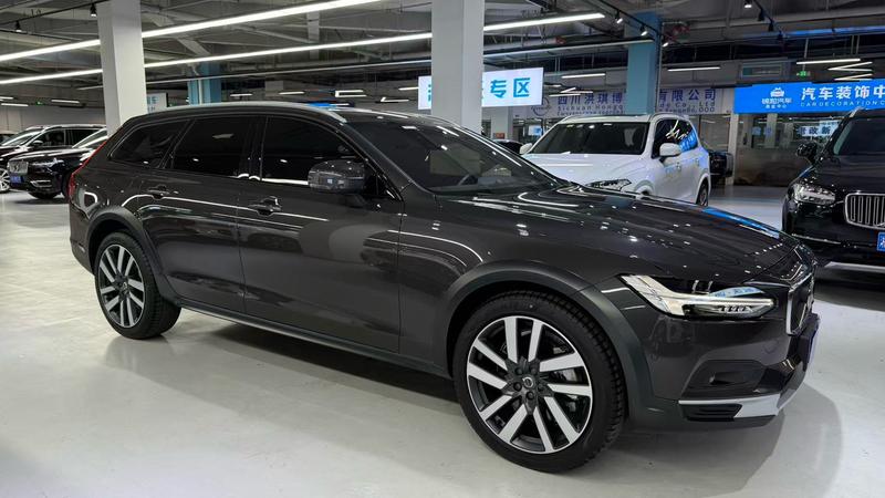 Volvo V90, 2024 — фото 4 из 7
