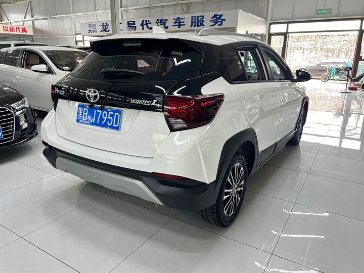 Toyota Yaris L Hatchback, 2022 — фото 9 из 9