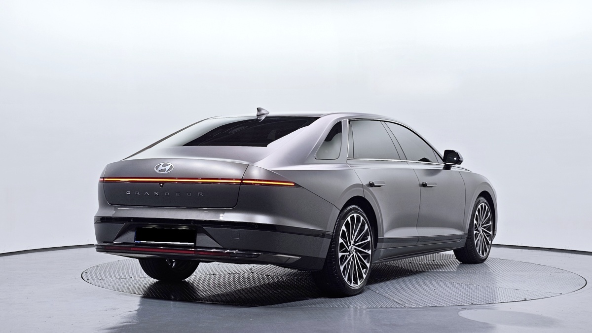 Hyundai Grandeur, 2022 — фото 2 из 12