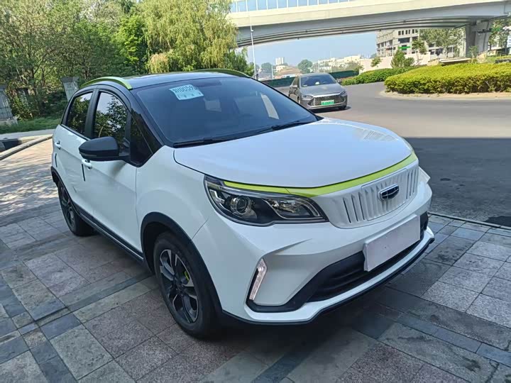 Geely Geometry EX3, 2022 — фото 2 из 9
