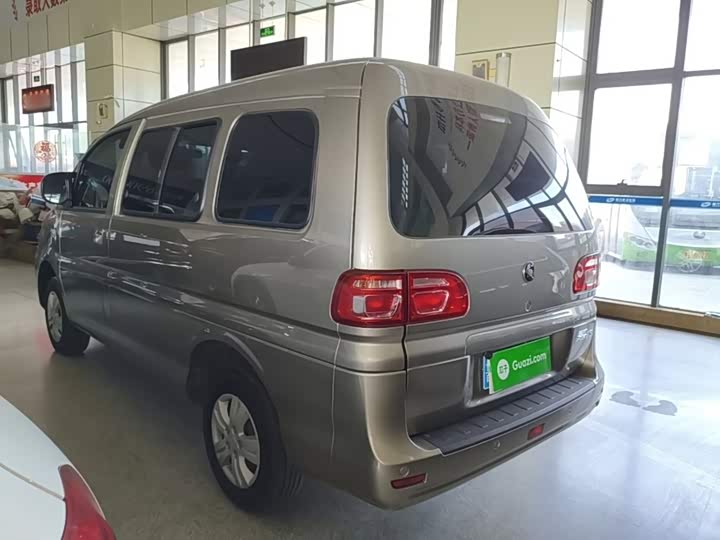 Dongfeng Forthing Lingzhi M5, 2025 — фото 5 из 9