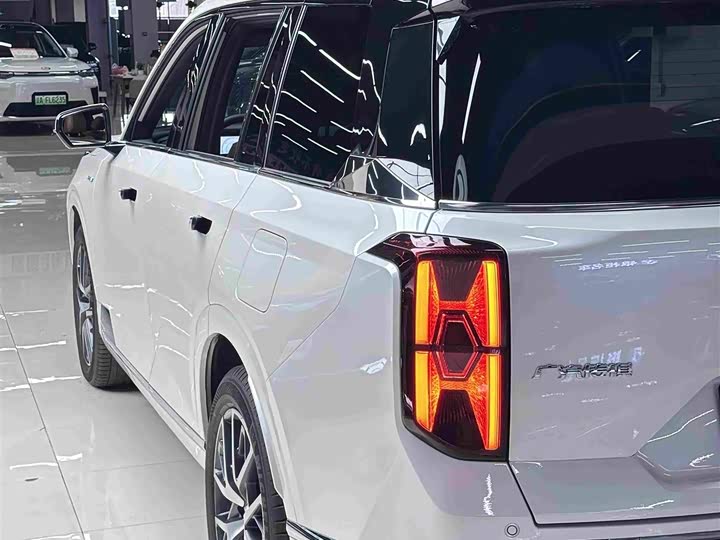 GAC Trumpchi ES9, 2023 — фото 8 из 9