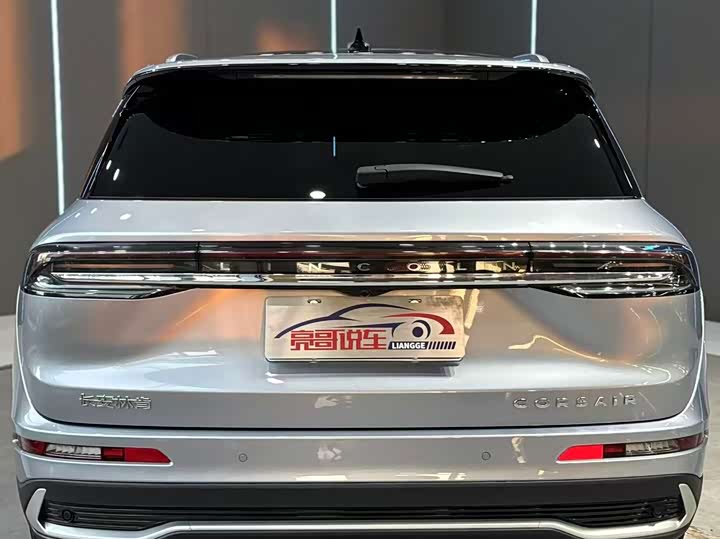 Lincoln Corsair, 2023 — фото 7 из 9