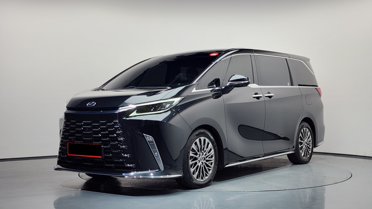 Lexus LM, 2025 — купить в Санкт-Петербурге под ключ