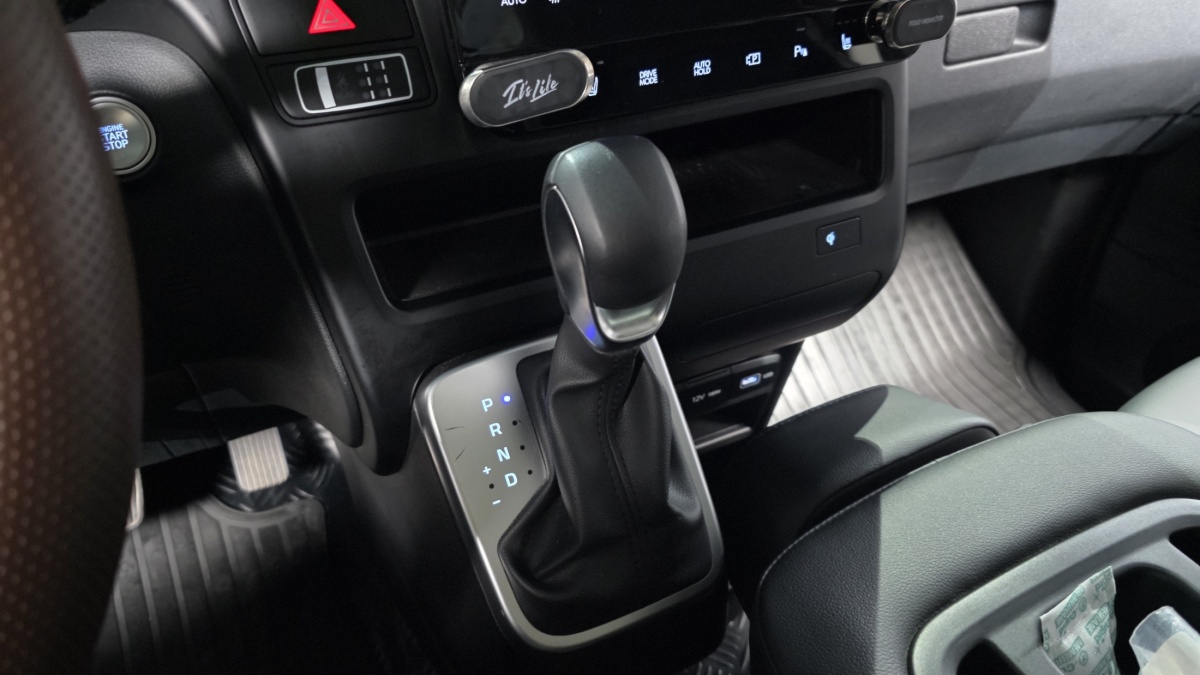 Hyundai Staria, 2023 — фото 8 из 12