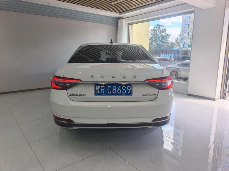 Skoda Superb, 2022 — фото 5 из 12