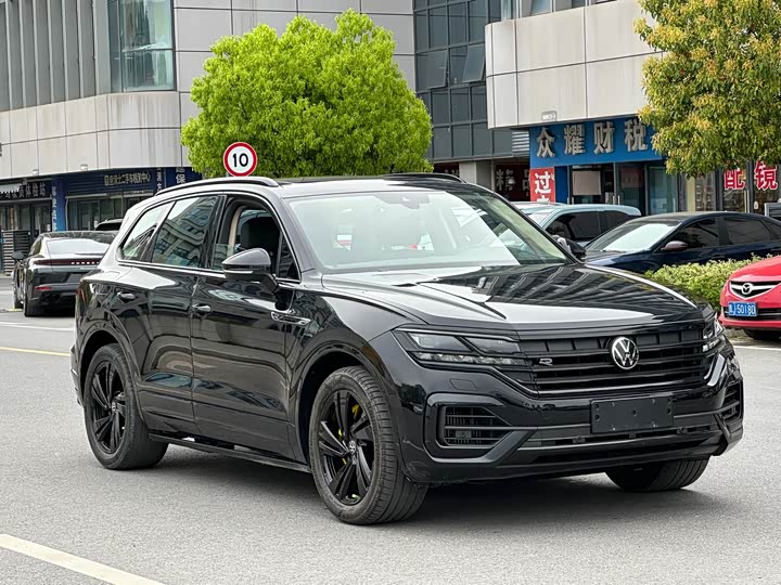 Volkswagen Touareg, 2021 — фото 2 из 9