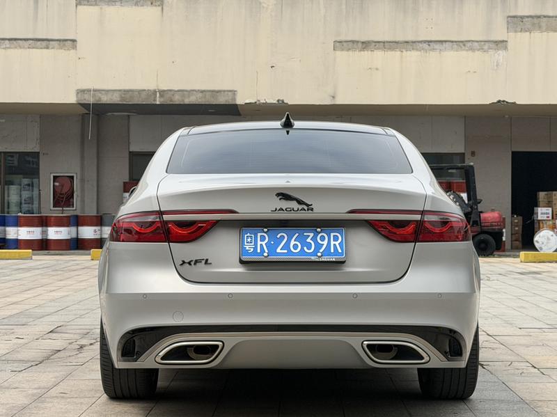 Jaguar XF L, 2023 — фото 6 из 12