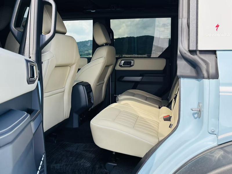 Ford Bronco, 2025 — фото 11 из 12