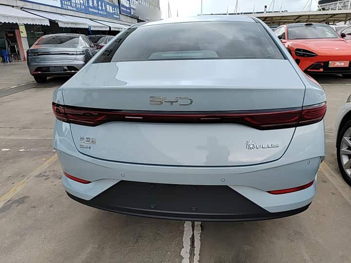 BYD Qin Plus, 2025 — фото 6 из 9