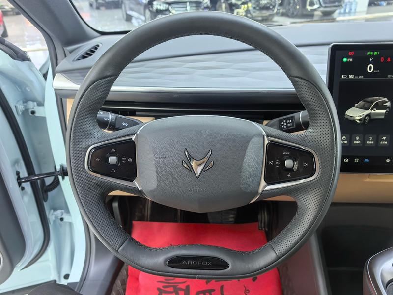 BAIC Arcfox Alpha T5, 2024 — фото 10 из 12