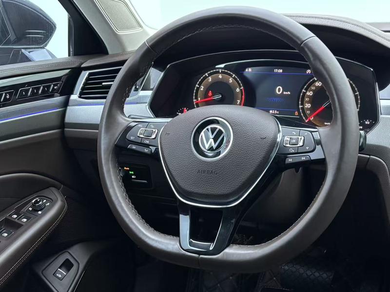 Volkswagen Phideon, 2021 — фото 8 из 11