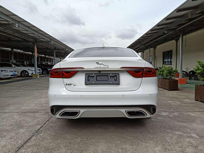 Jaguar XF L, 2022 — фото 6 из 12