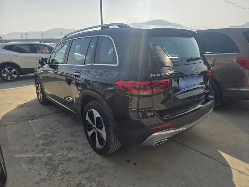 Mercedes-Benz GLB-Class, 2023 — фото 4 из 9