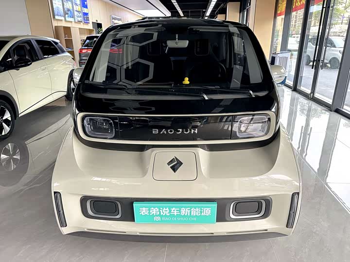 Baojun KiWi EV, 2022 — фото 2 из 9