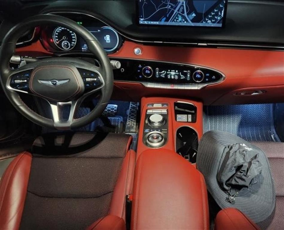 Genesis GV70, 2022 — фото 3 из 5