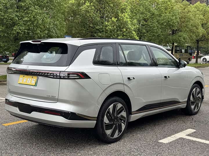 Dongfeng Yipai eπ 008, 2025 — фото 4 из 9