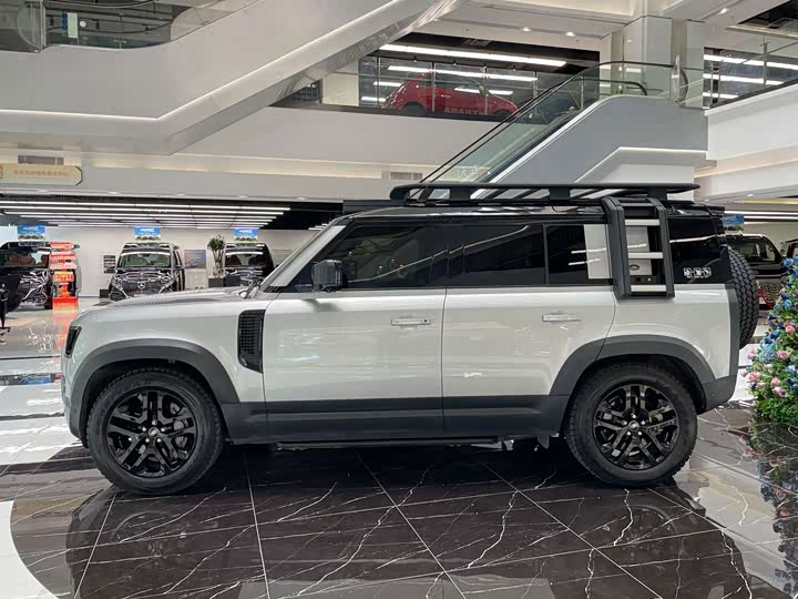 Land Rover Defender, 2021 — фото 7 из 9