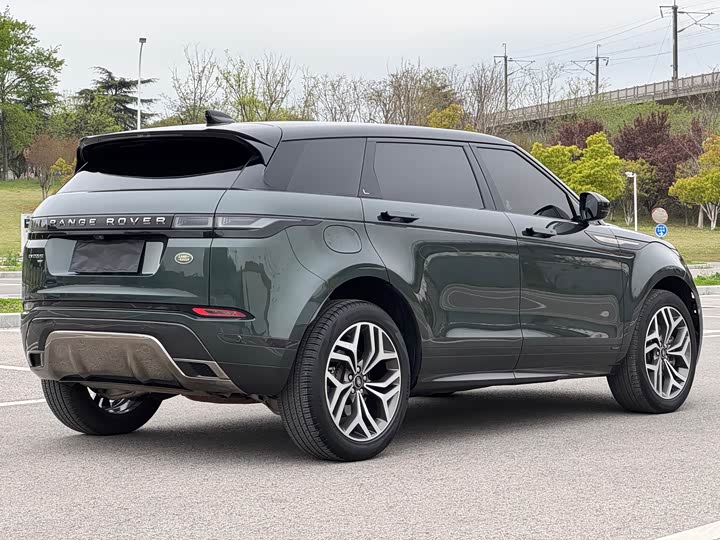 Land Rover Range Rover Evoque L, 2022 — фото 7 из 9