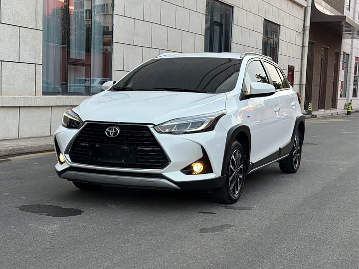 Toyota Yaris L Hatchback, 2022 — купить в Курске под ключ