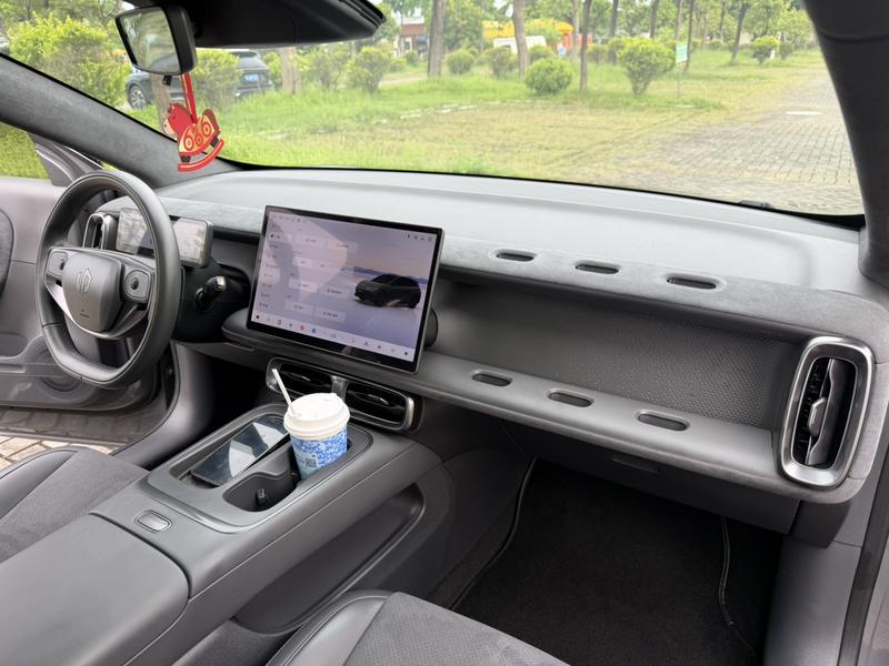 Leapmotor Lafa5, 2025 — фото 10 из 12